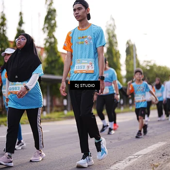 Runner Photo 8374947