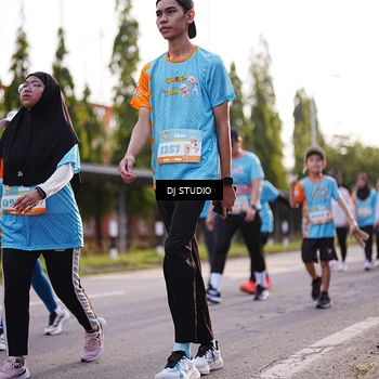 Runner Photo 8374949