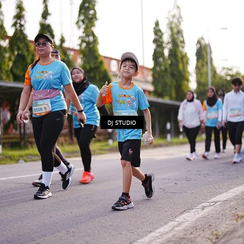 Runner Photo 8374968