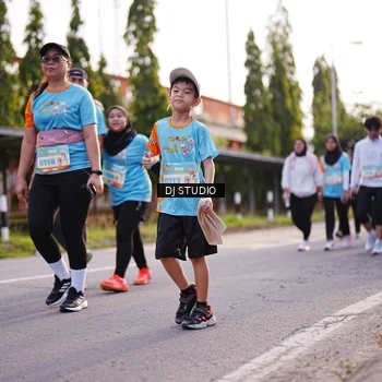 Runner Photo 8374975