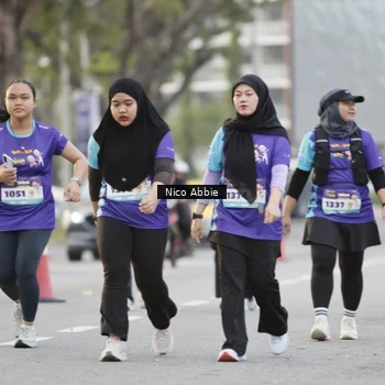 Runner Photo 8375249