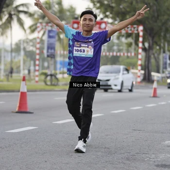 Runner Photo 8375309