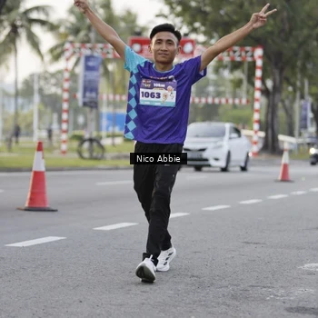 Runner Photo 8375313