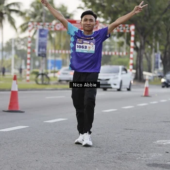 Runner Photo 8375353