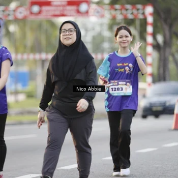 Runner Photo 8375475