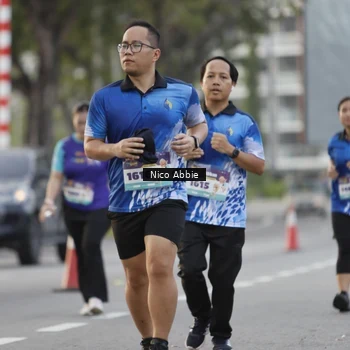 Runner Photo 8375563