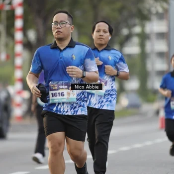 Runner Photo 8375575