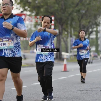 Runner Photo 8375643