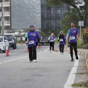 Runner Photo 8375831