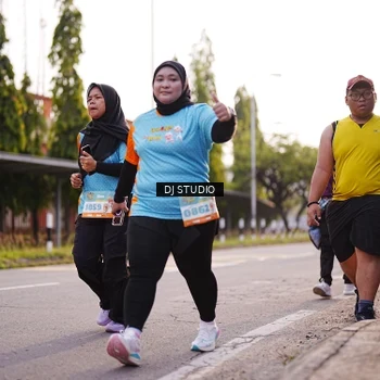 Runner Photo 8376062