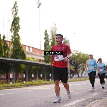 Runner Photo 8376146