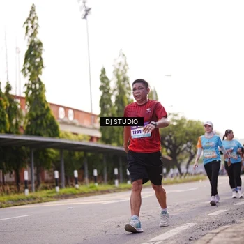 Runner Photo 8376152