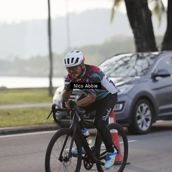 Runner Photo 8376263