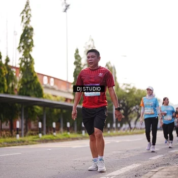 Runner Photo 8376339
