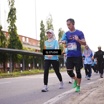 Runner Photo 8376349