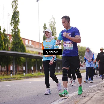 Runner Photo 8376388