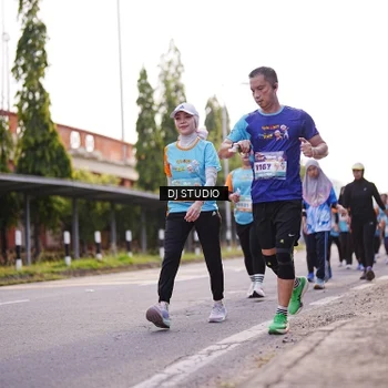 Runner Photo 8376391