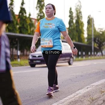 Runner Photo 8376402