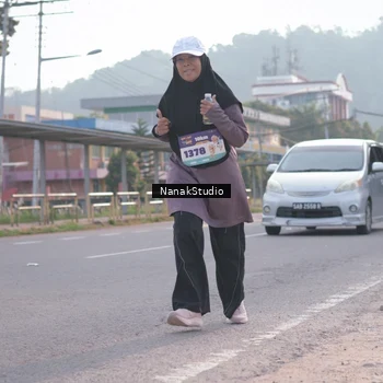 Runner Photo 8376433