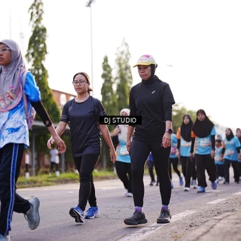 Runner Photo 8376460