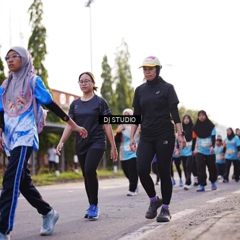 Runner Photo 8376462