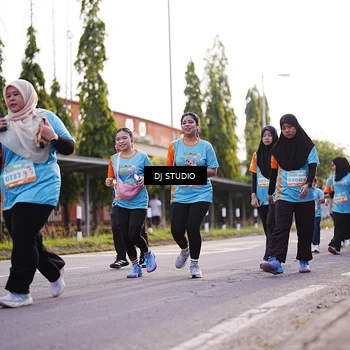 Runner Photo 8376477