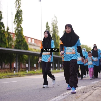 Runner Photo 8376501