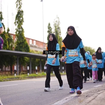 Runner Photo 8376502