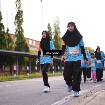 Runner Photo 8376505