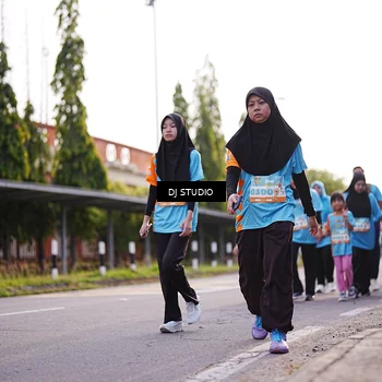 Runner Photo 8376541