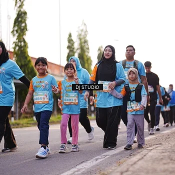Runner Photo 8376617