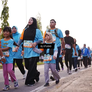 Runner Photo 8376649