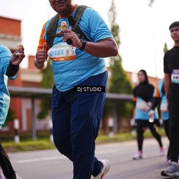 Runner Photo 8376743