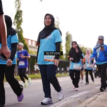 Runner Photo 8376748