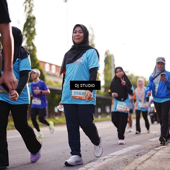 Runner Photo 8376749