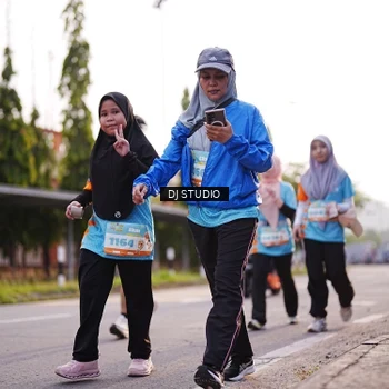 Runner Photo 8376864