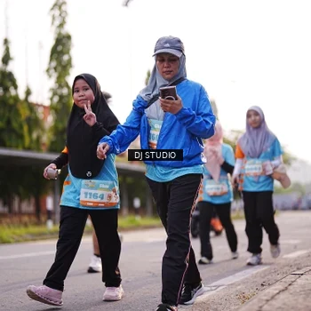 Runner Photo 8376869