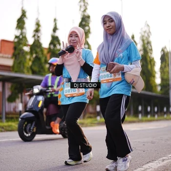 Runner Photo 8376942