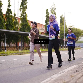 Runner Photo 8376950