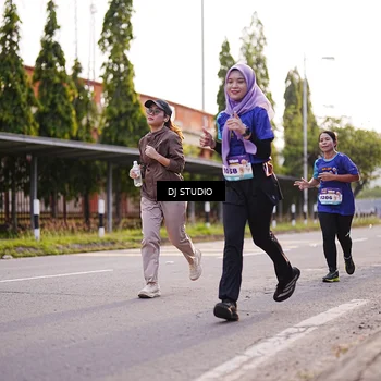 Runner Photo 8376954