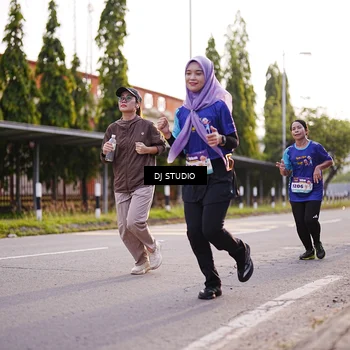 Runner Photo 8376962