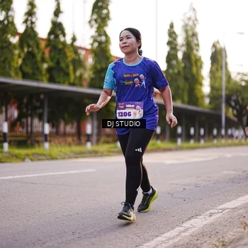 Runner Photo 8377000