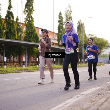 Runner Photo 8377035