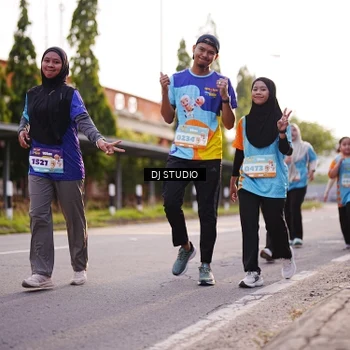 Runner Photo 8377169