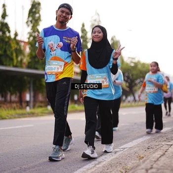 Runner Photo 8377211
