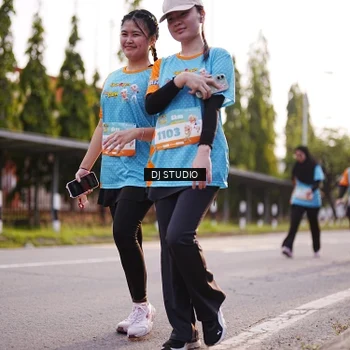 Runner Photo 8377489