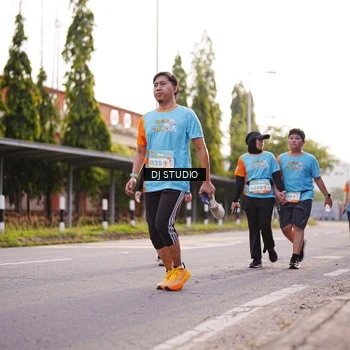 Runner Photo 8377553