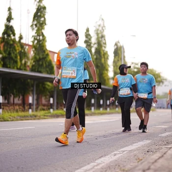 Runner Photo 8377576