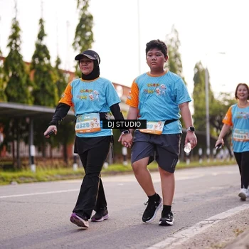 Runner Photo 8377675