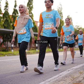 Runner Photo 8377737